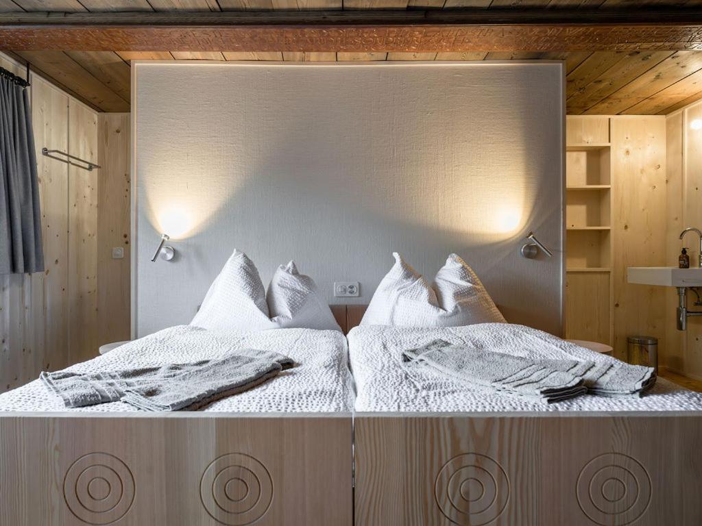 Poort A Poort Dorfhotel Grengiols Bagian luar foto