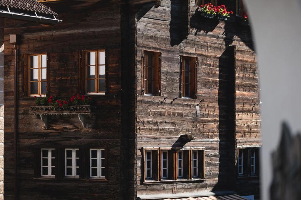 Poort A Poort Dorfhotel Grengiols Bagian luar foto